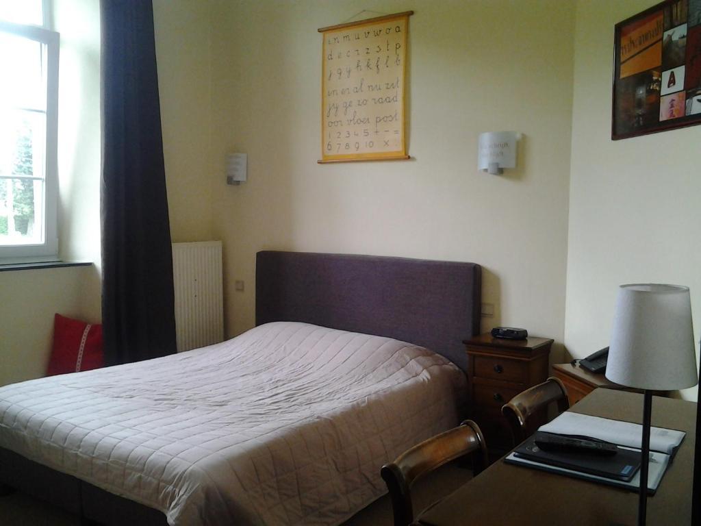 B&B Les Ecoliers Cherain Bilik gambar